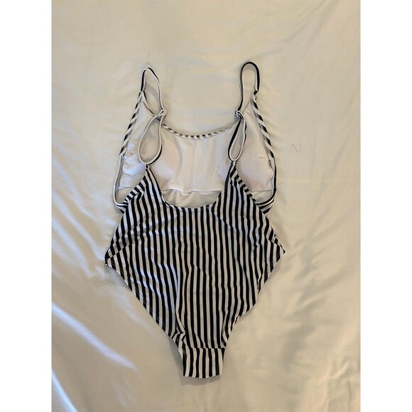 No Boundaries Swimsuit Womens One piece Size Large Jr 11-13 B&W Striped  Summer - Picture 8 of 8